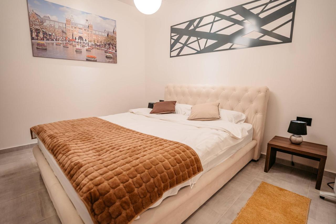 Magico Rooms & Apartments Ni Buitenkant foto
