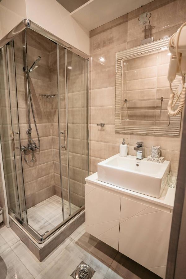 Magico Rooms & Apartments Ni Buitenkant foto