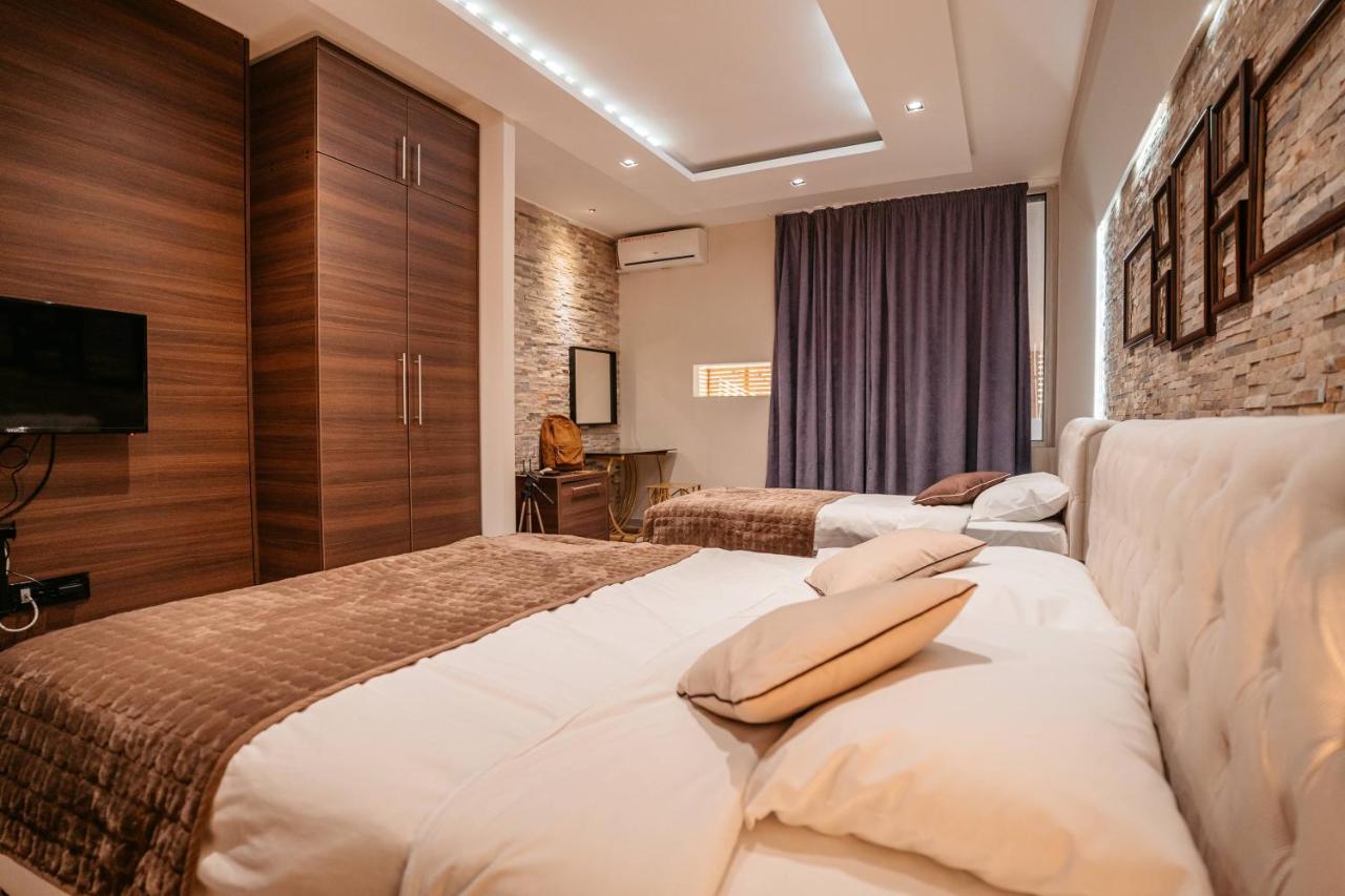 Magico Rooms & Apartments Ni Buitenkant foto