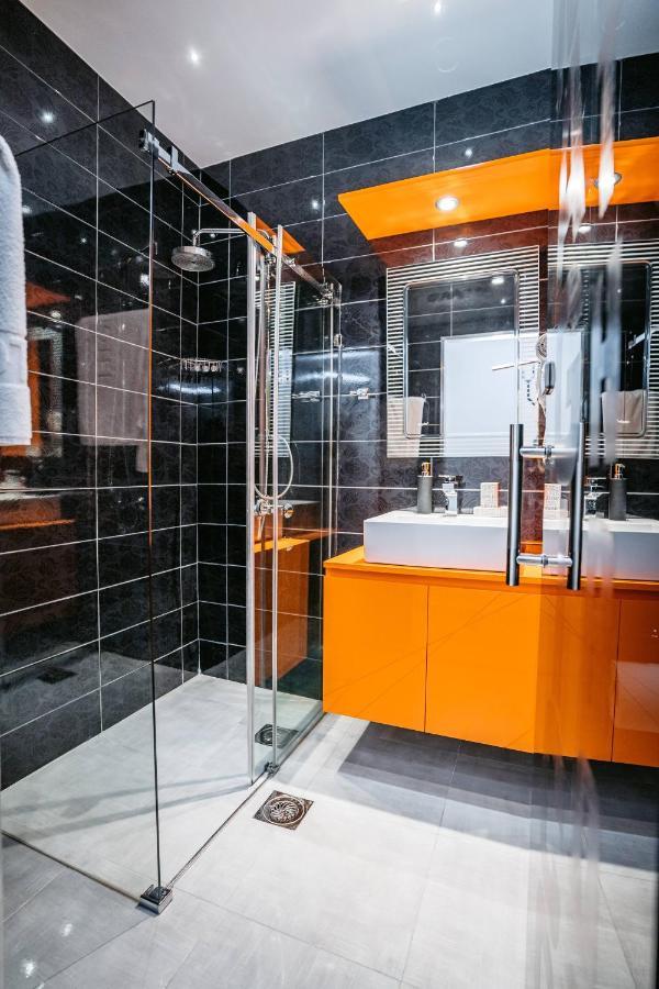 Magico Rooms & Apartments Ni Buitenkant foto